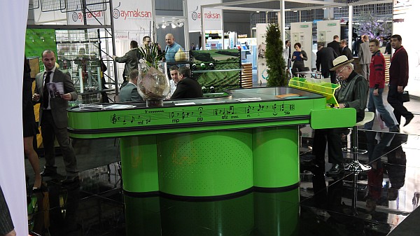 P1020121m.jpg
