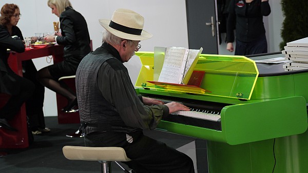 P1020128m.jpg