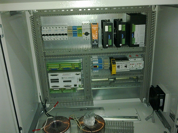 20120919305m.jpg
