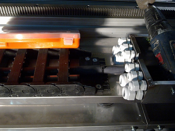 20121203447m.jpg