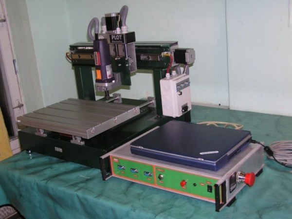 Frezarka cnc-2004r.jpg