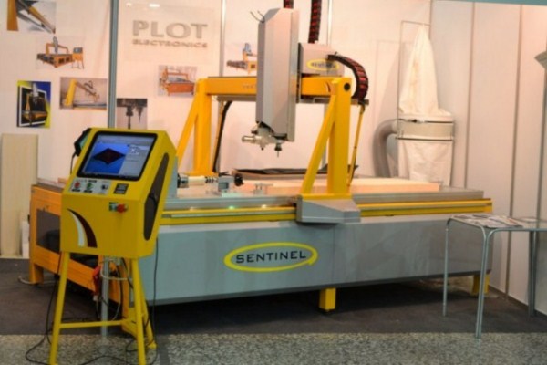 Obrabiarka numeryczna Plot Electronics-2012r.jpg