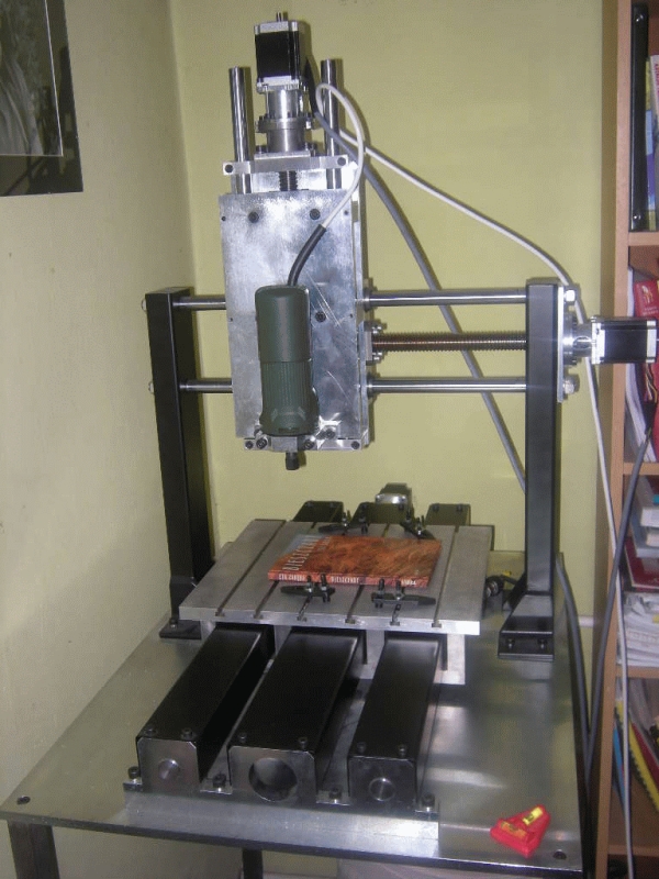 frezarka CNC.JPG