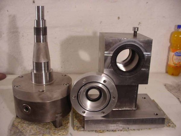 4313_115278691588_SpinReal19a.jpg