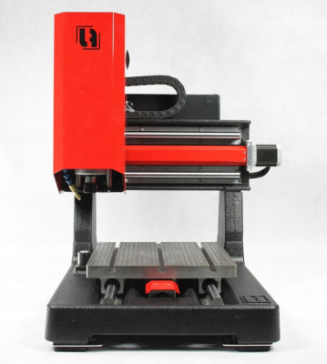 Frezarka-grawerka-CNC-zeliwna-Lite-1-producent.jpg