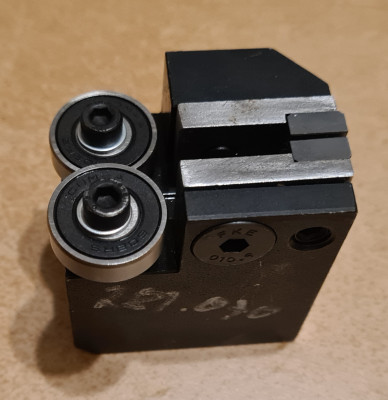 kostka prowadzaca.jpg