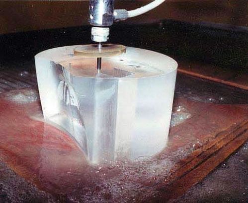 Crystal_Cutting.jpg