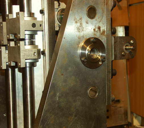 frezarka585_resize.jpg