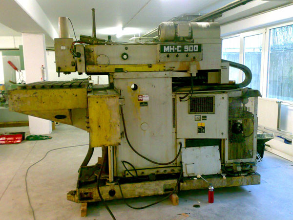 Maho MH-C 900b.jpg